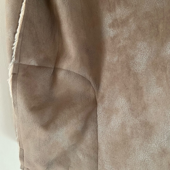 Saks Fifth Avenue Microfiber Womens Vest - Picture 3 of 6